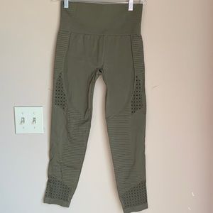 Astoria Women’s Leggings